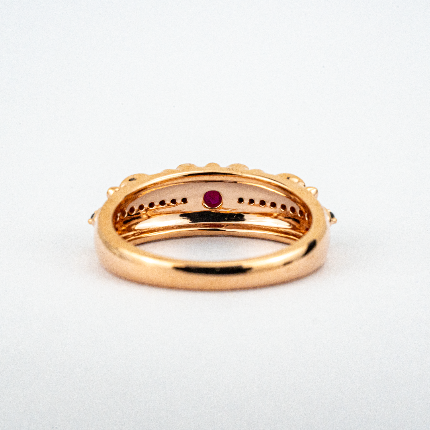 ELEVA - Vintage Round Garnet Rose Gold Engagement Band Handmade Gold Ring