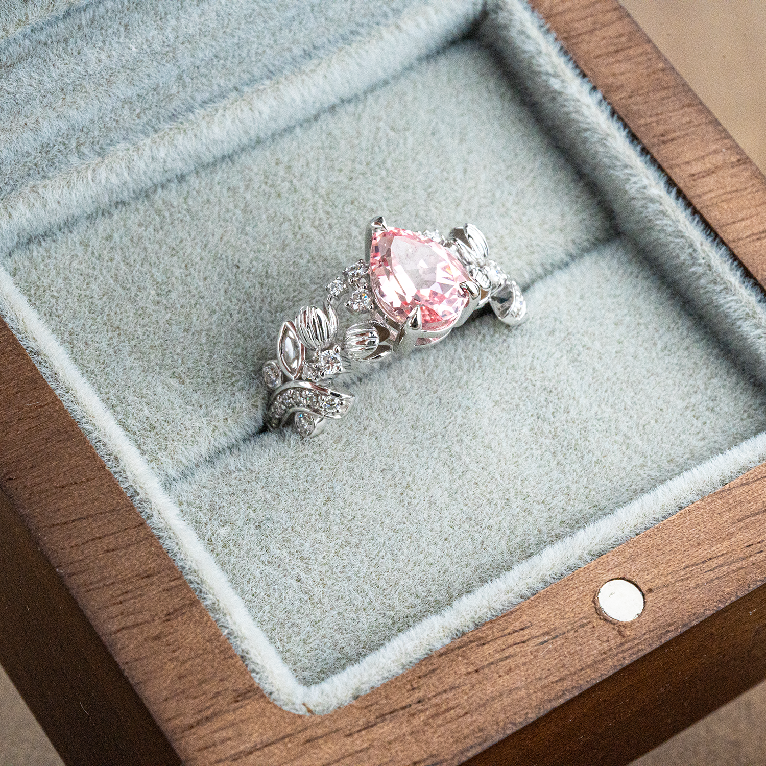 LUMINA - Pear-Shaped Padparadscha Leaf White Gold Ring with Nature-Inspired Design