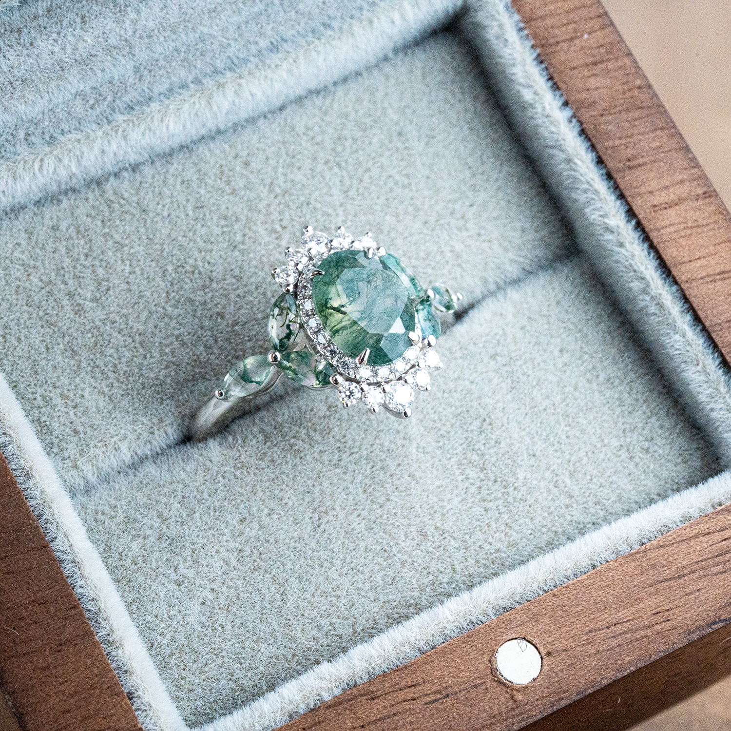 PETALIS - Oval Moss Agate & Moissanite White Gold Ring Floral White Gold Ring