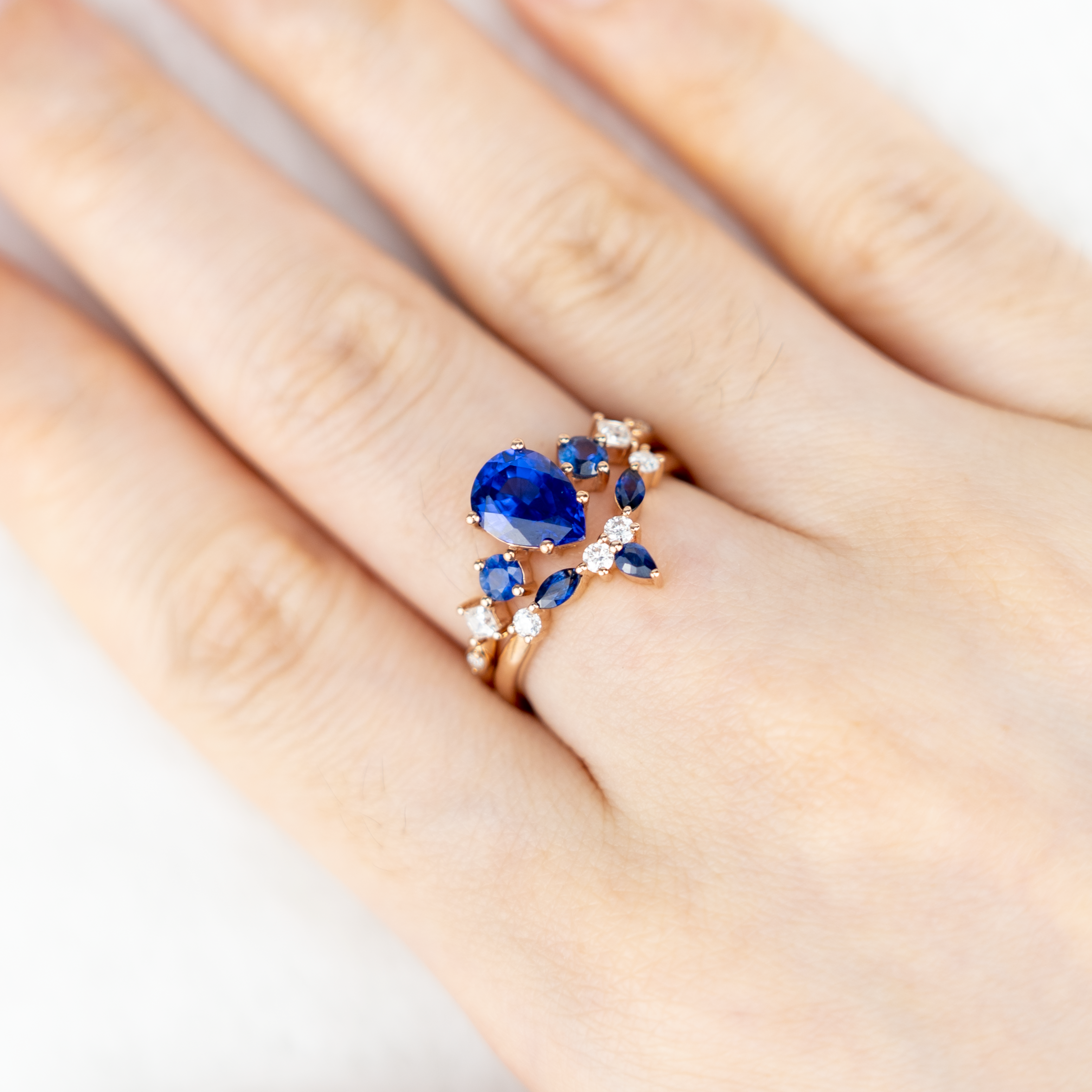 Luxurious Lab Pear Sapphire With Moissanite Ring Set.