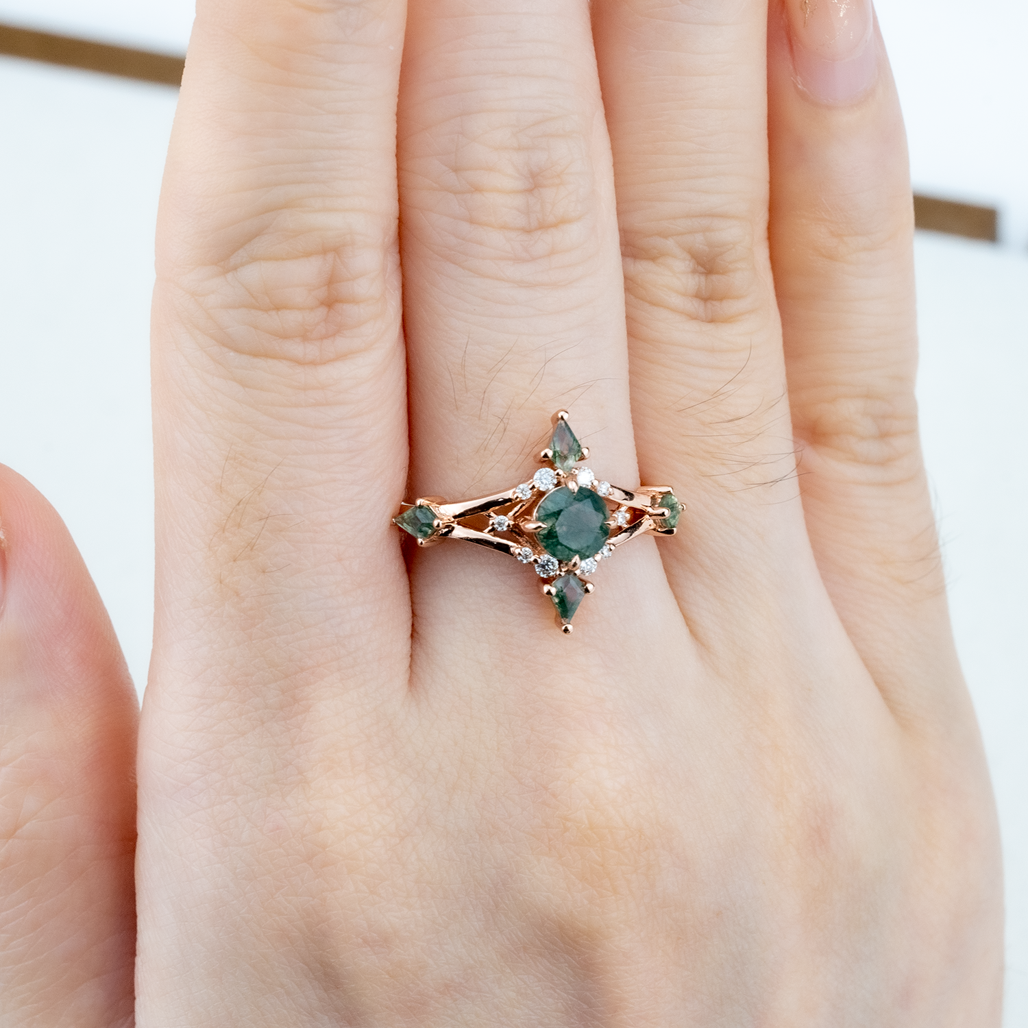 Stunning Unique Design Jewelry with Round Moss Agate Ring