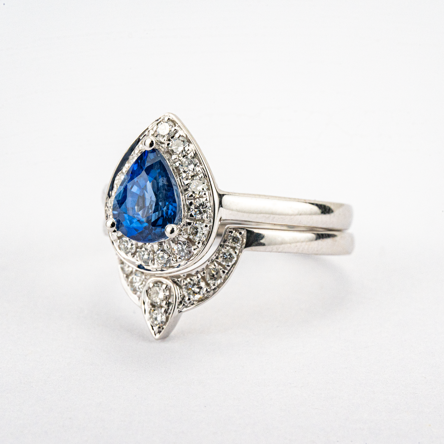 Luxury Teardrop Sapphire Diamond Ring Engagement White Gold Ring Set