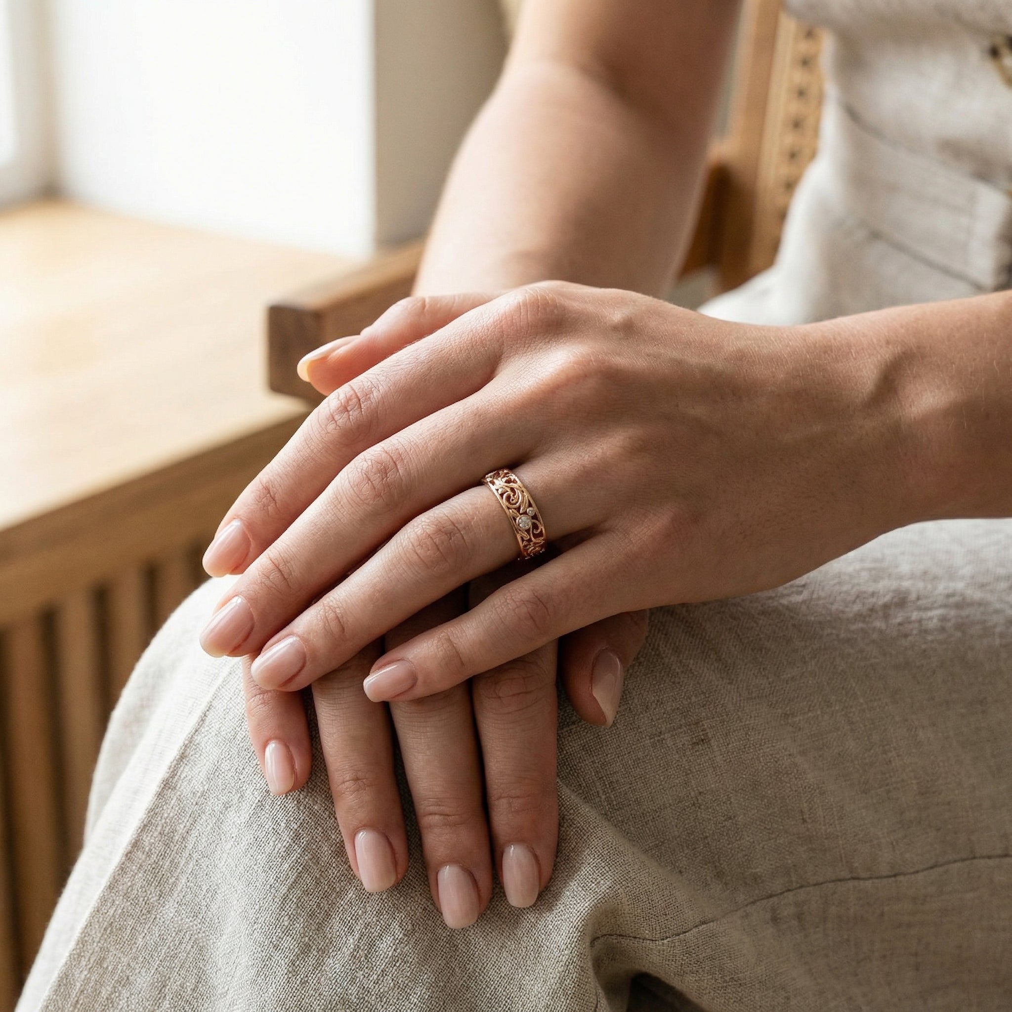 Unique Diamond Gold Leaf Band.