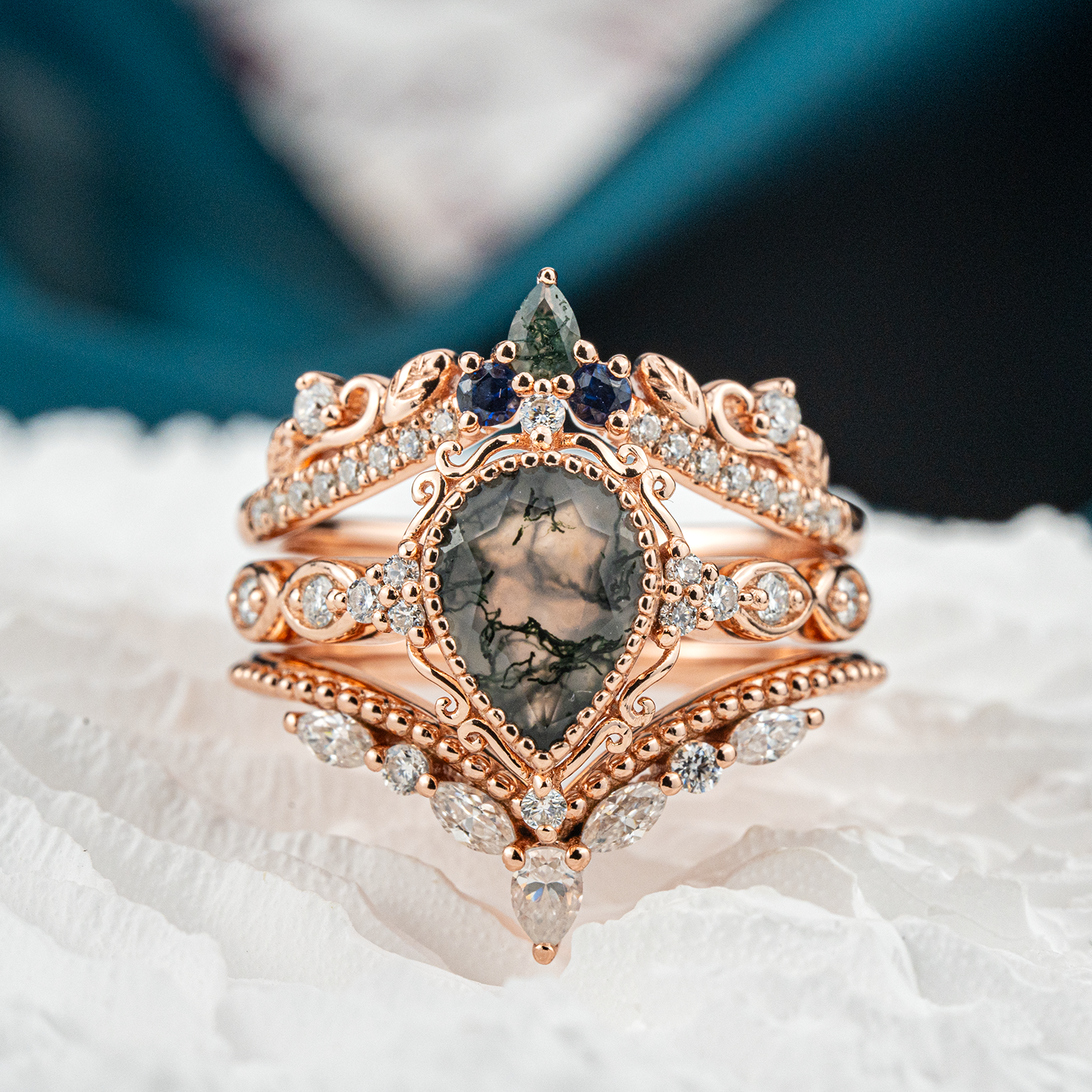 Luxurious Pear Shape Moss Agate Wedding Ring Set with Moissanite and Sapphires
