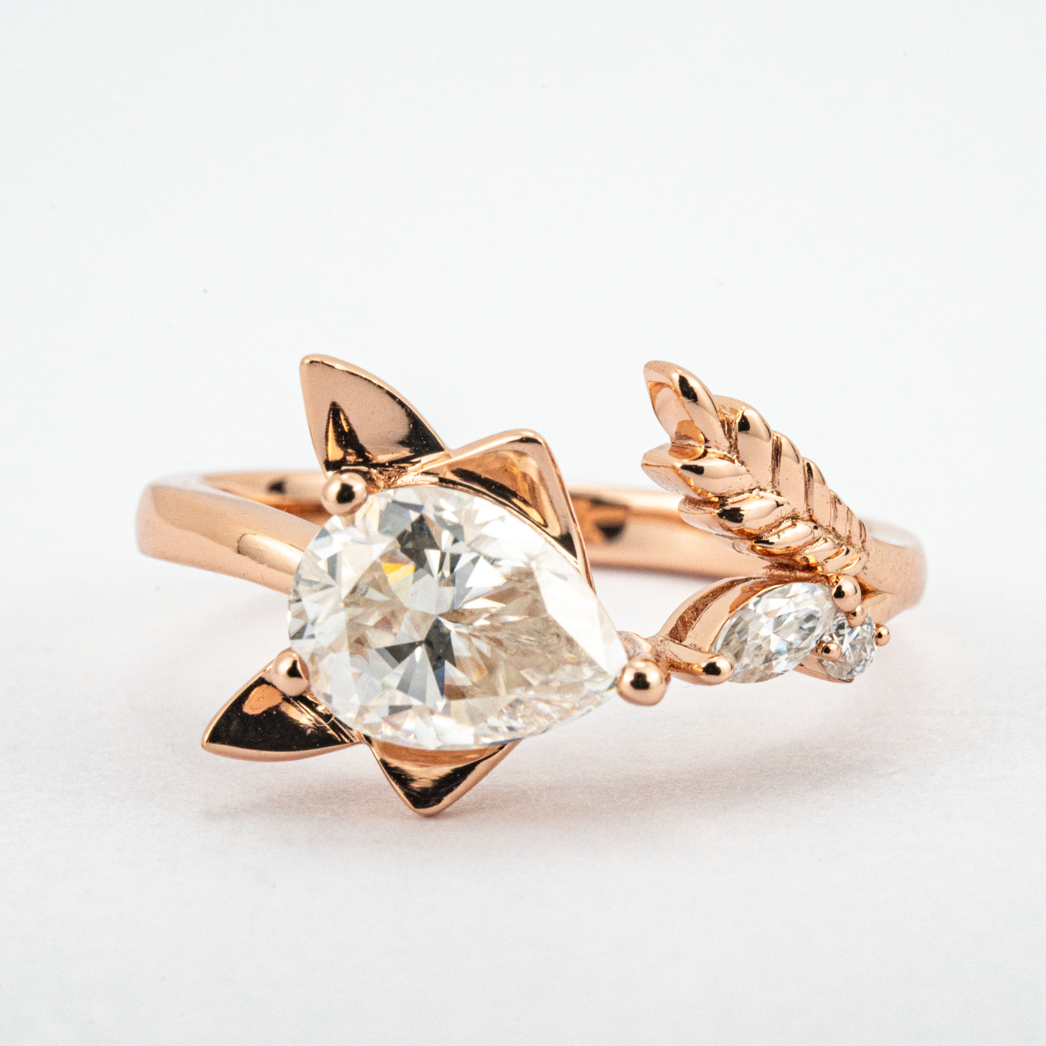 Sparkling moissanite ring - shop exquisite Fox Ring design for a unique style statement