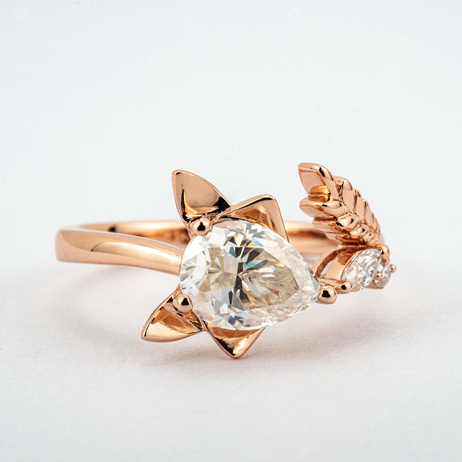 Sparkling moissanite ring - shop exquisite Fox Ring design for a unique style statement