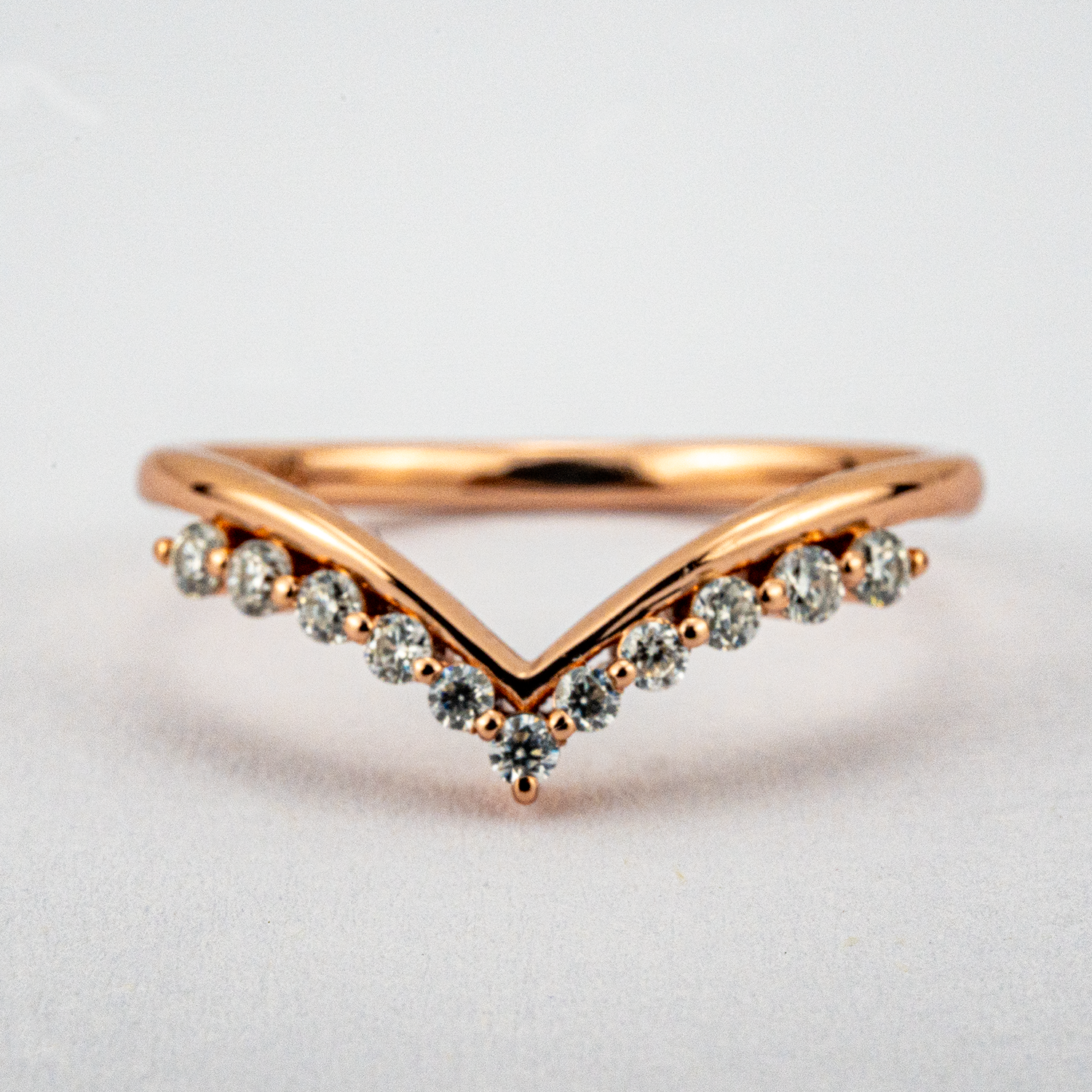 Luxurious Ring Set with Long Hexagon Salt and Pepper Diamond for Exquisite Taste