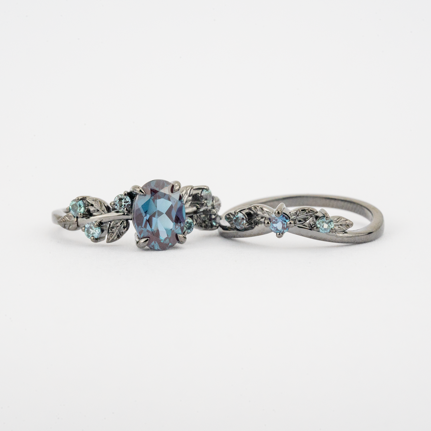 ELEVA - Oval Cultivated Alexandrite Black Gold Leaf Ring Set Black Gold Engagement