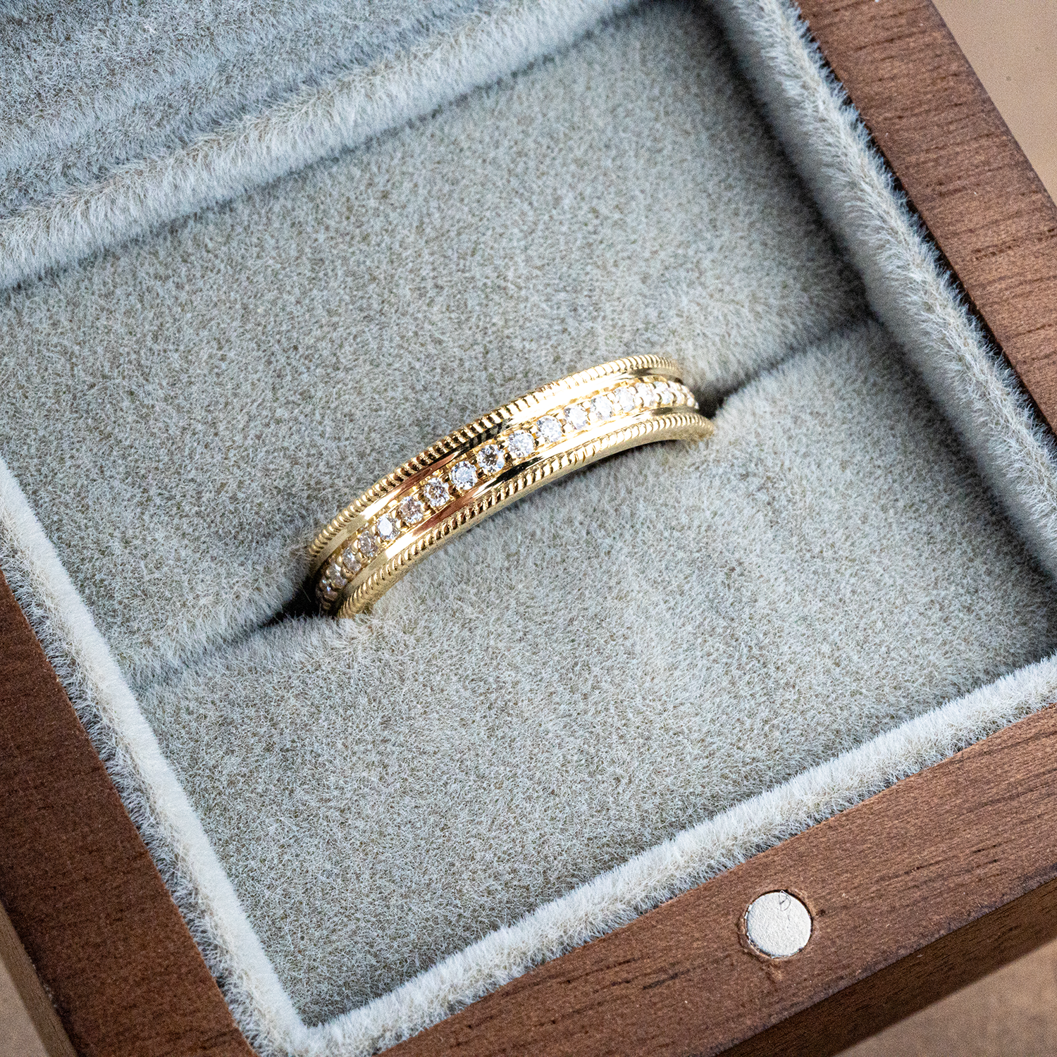 FLUXIS - Yellow Gold Moissanite Vintage Engagement Ring Classic Style Wedding Ring