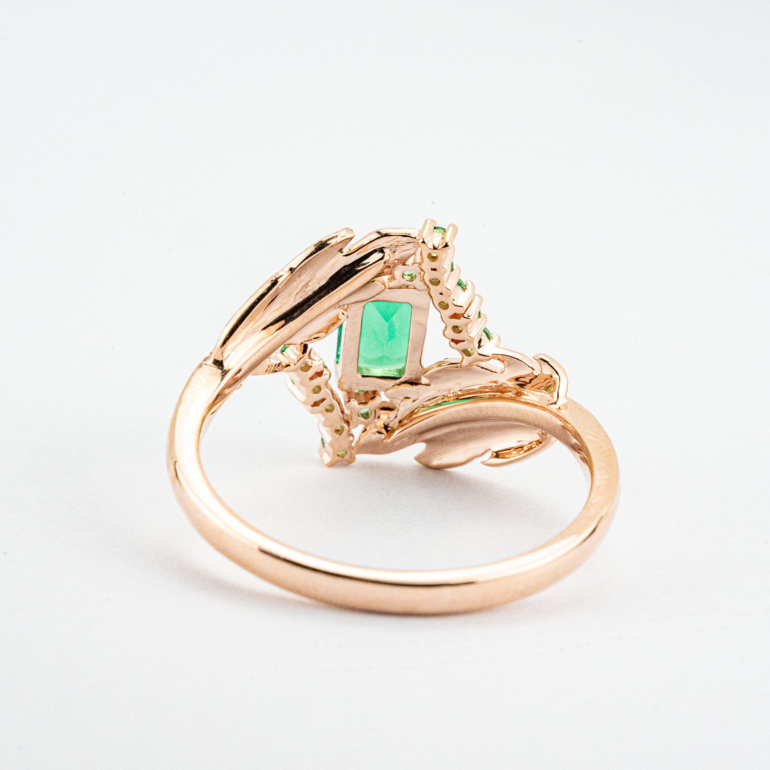 Luxurious Cultivated Emerald Leaf Textured Rose Gold Engagement Ring floral Ring