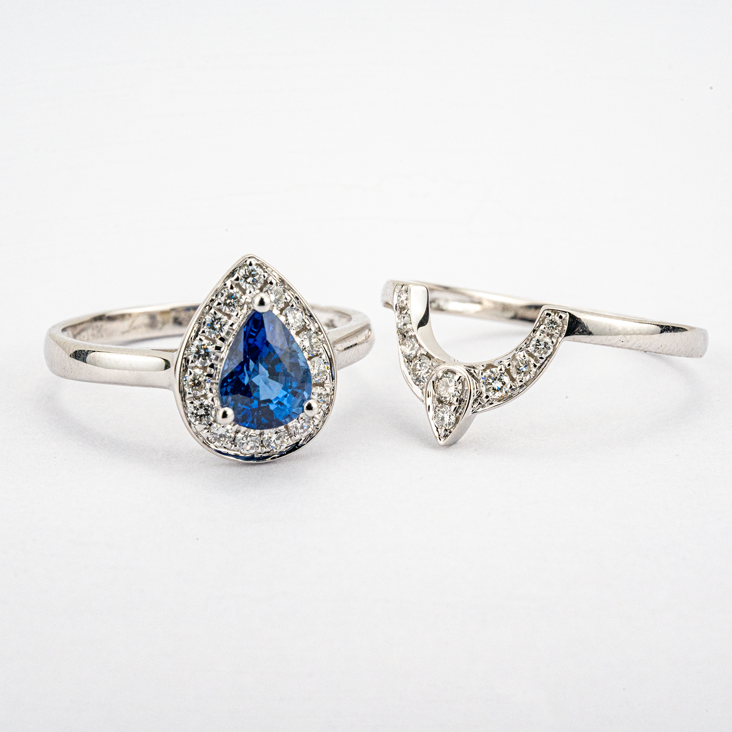 Luxury Teardrop Sapphire Diamond Ring Engagement White Gold Ring Set