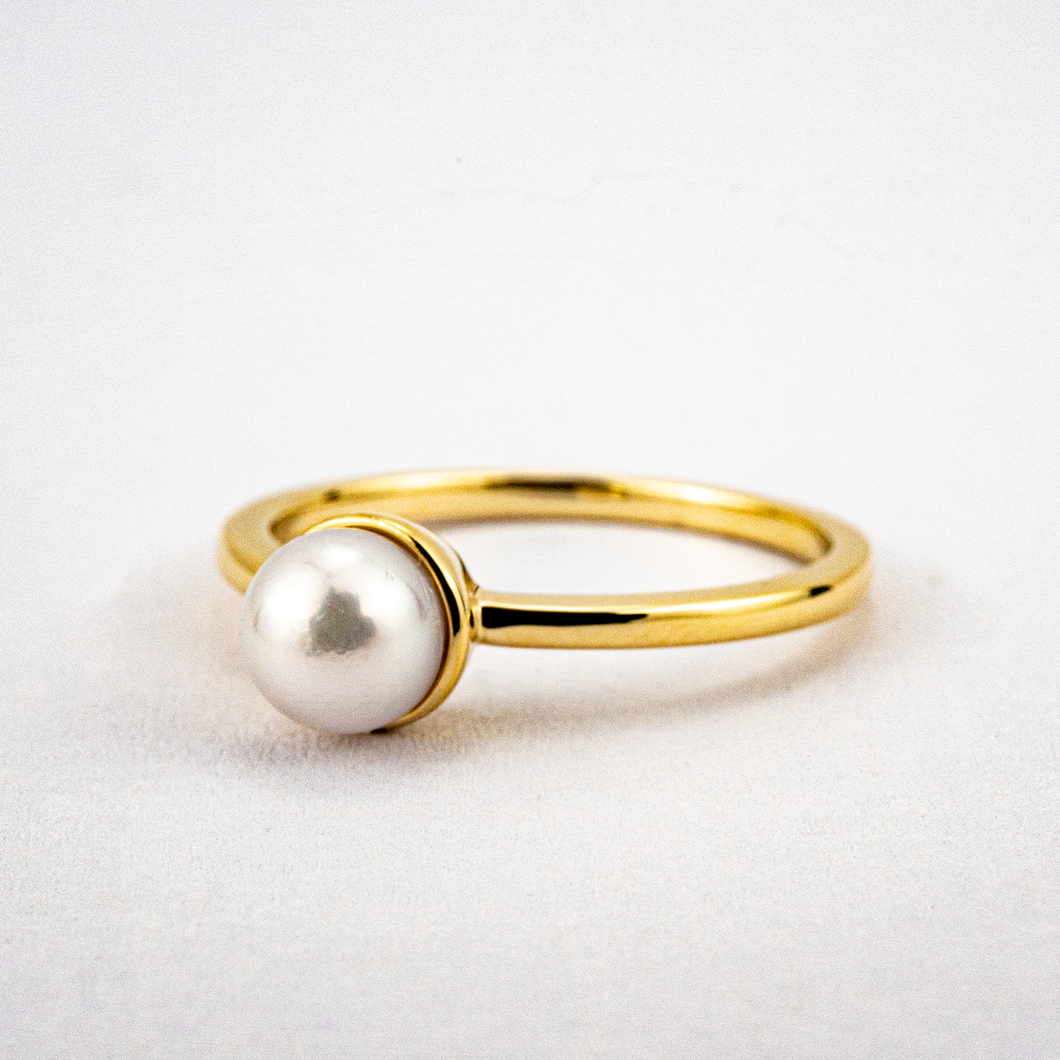 Minimalist Natural Round Akoya Pearl Engagement Ring