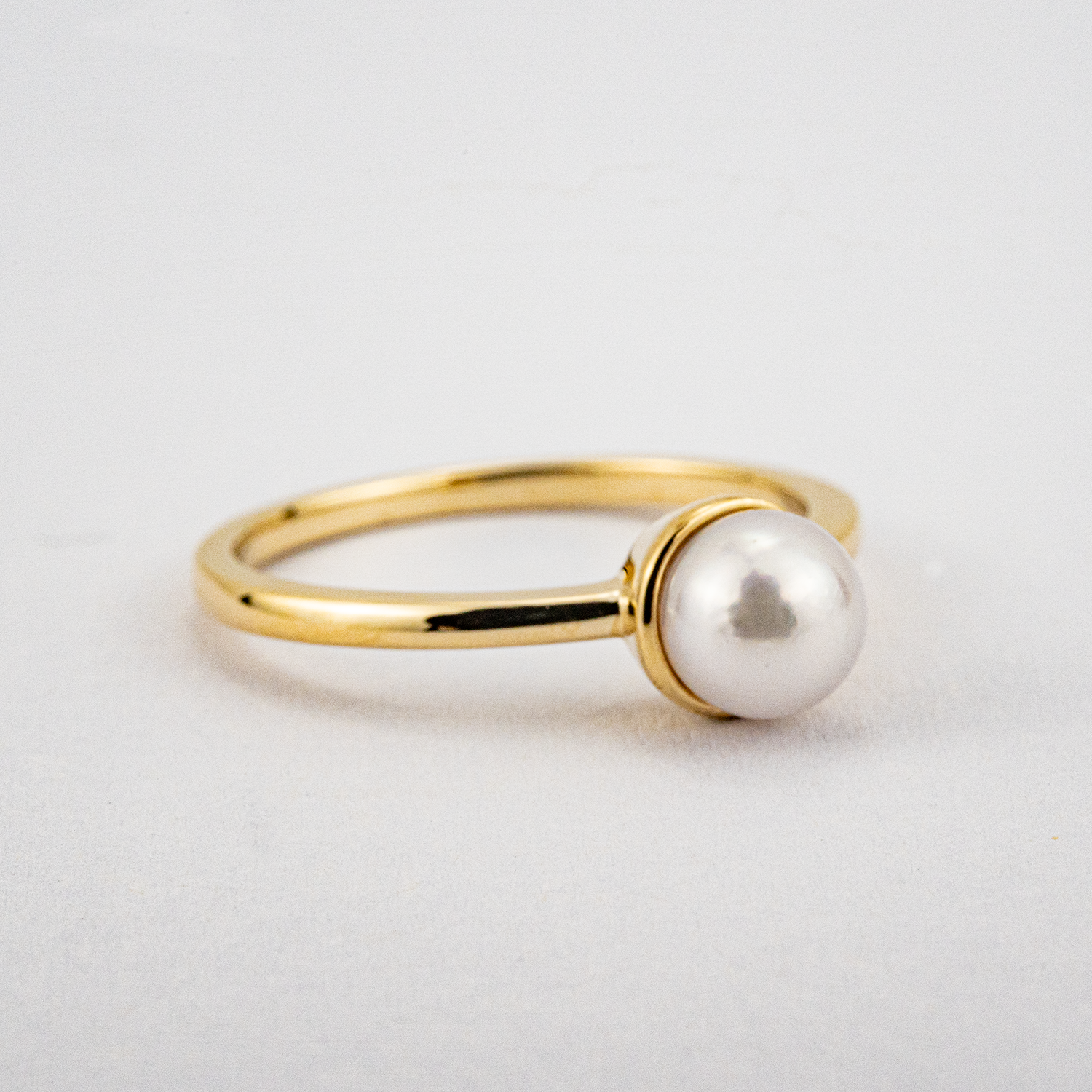 Minimalist Natural Round Akoya Pearl Engagement Ring