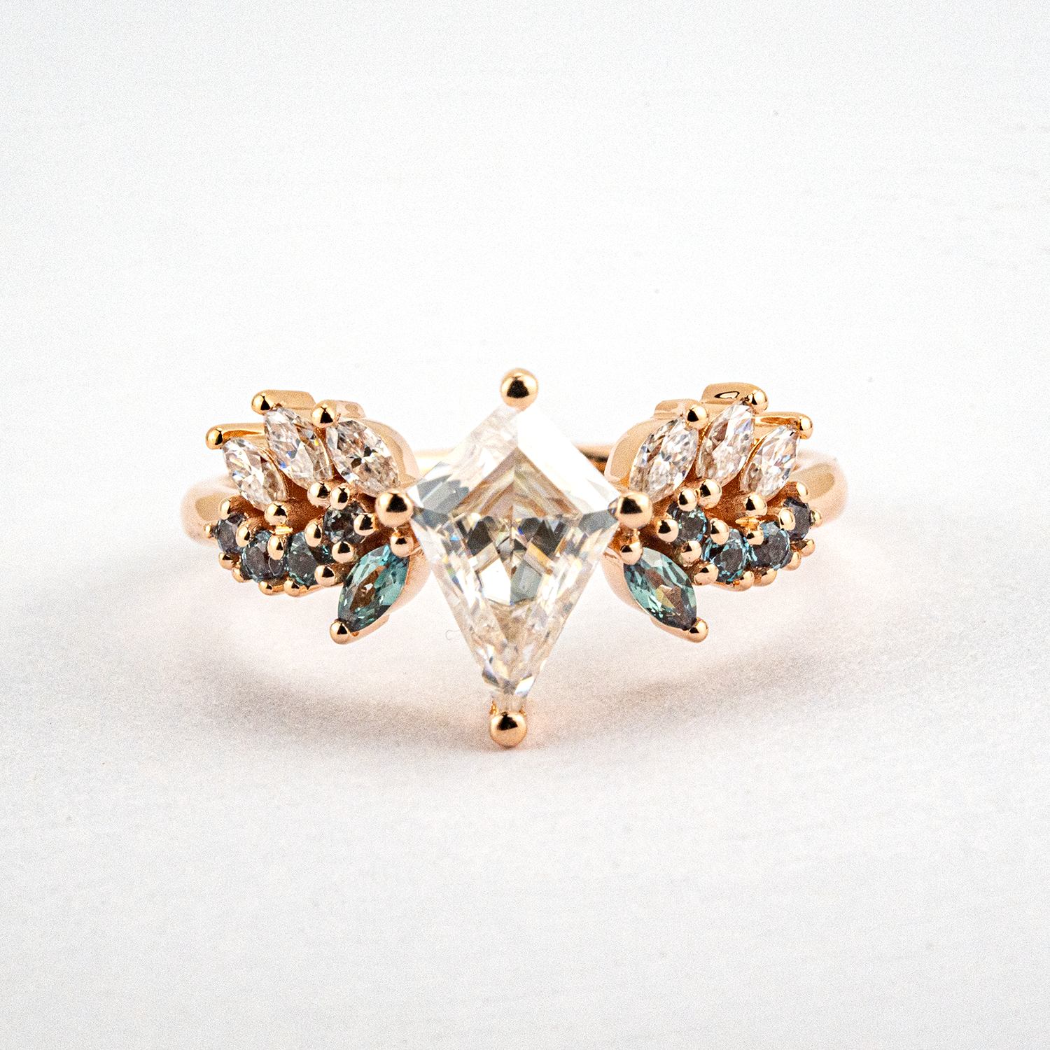 Personalized Kite Shape Moissanite Two-tone Wings Rose Gold Ring Special Engagement Ring