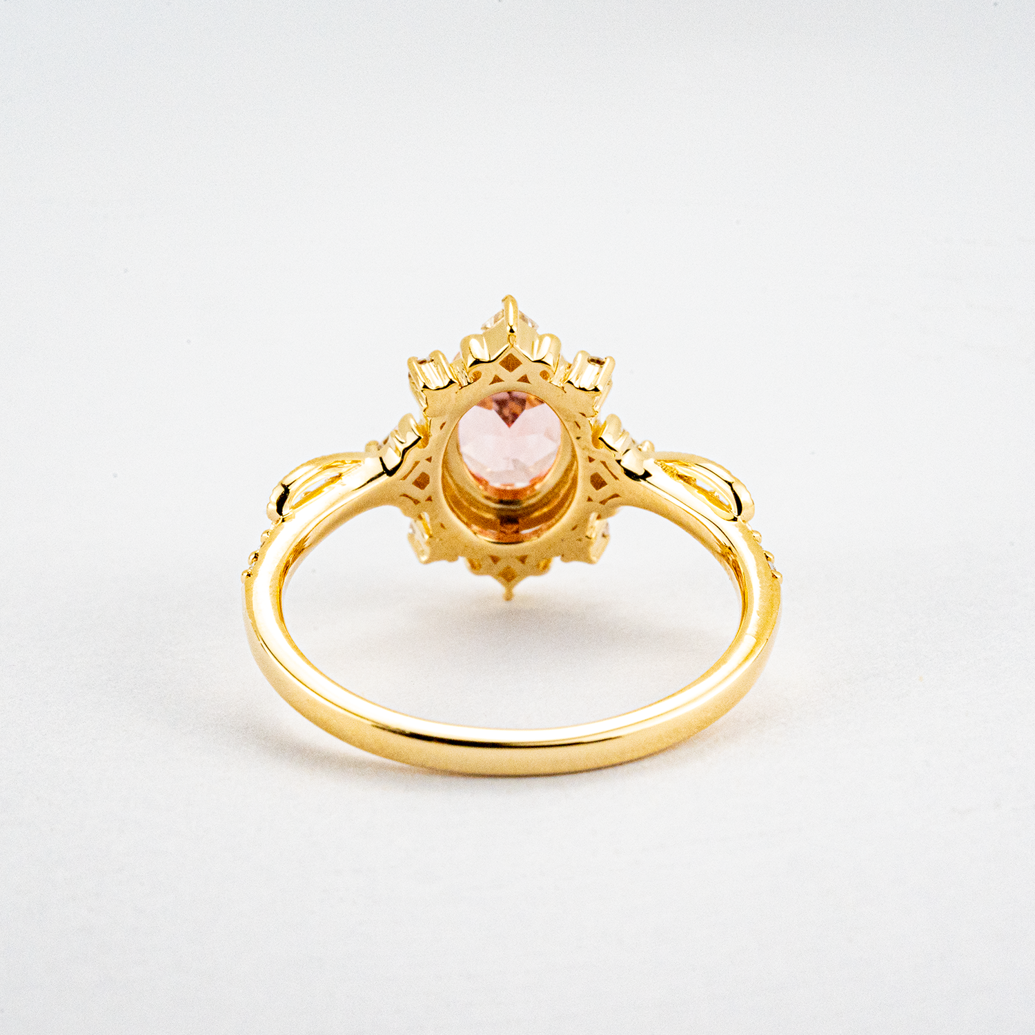 Royal Lab Padparadscha and Diamond Rose Gold Classic Ring Vintage Engagement Rings