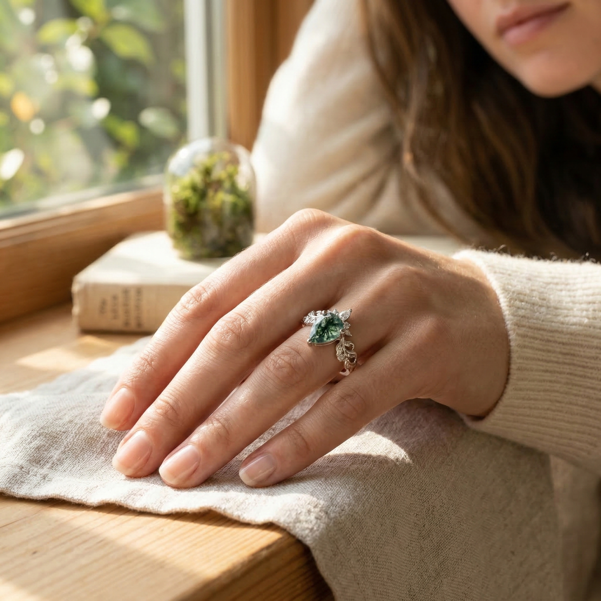 Pear-shaped Moss Agate And Moissanite White Gold Ring