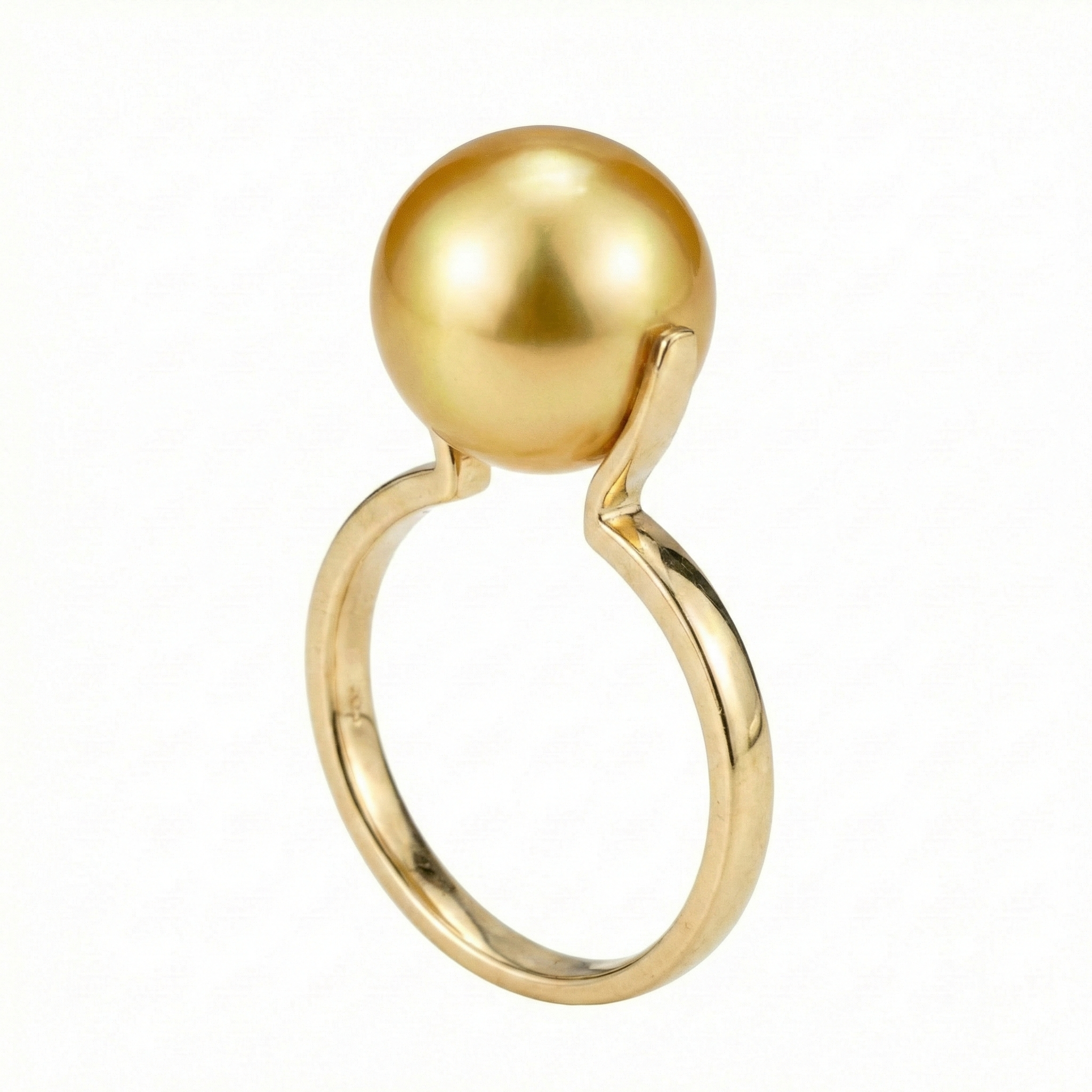 Product view of Pear Pearl Ring in Gold